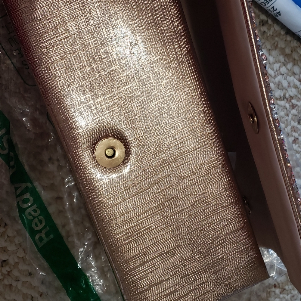 Metallic glitter rose gold purse - Picture 7 of 9